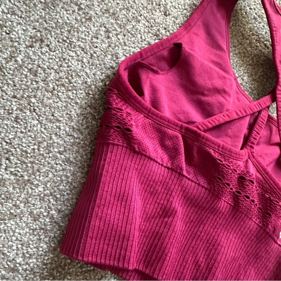 Gymshark Energy Seamless Sports Bra Berry Women’s Size XS Athletic Workout Yoga - Picture 10 of 12